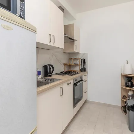 Apartment In With Kitchen